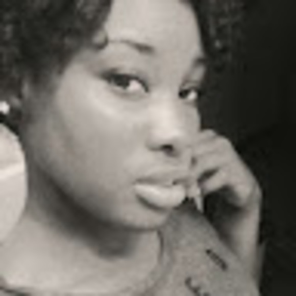 Meet your Posher, Brianna - Picture 1 of 1